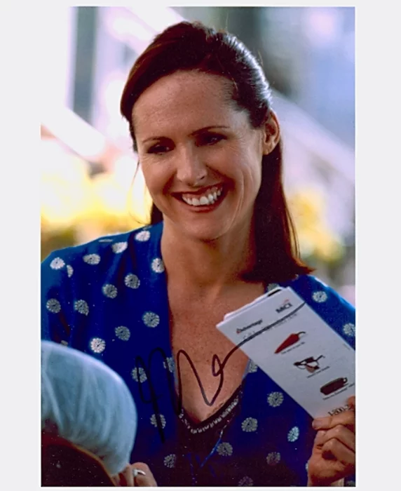 Molly Shannon autograph