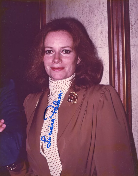 Luciana Paluzzi autograph