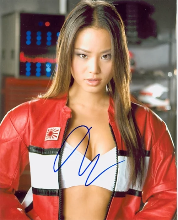Jamie Chung autograph