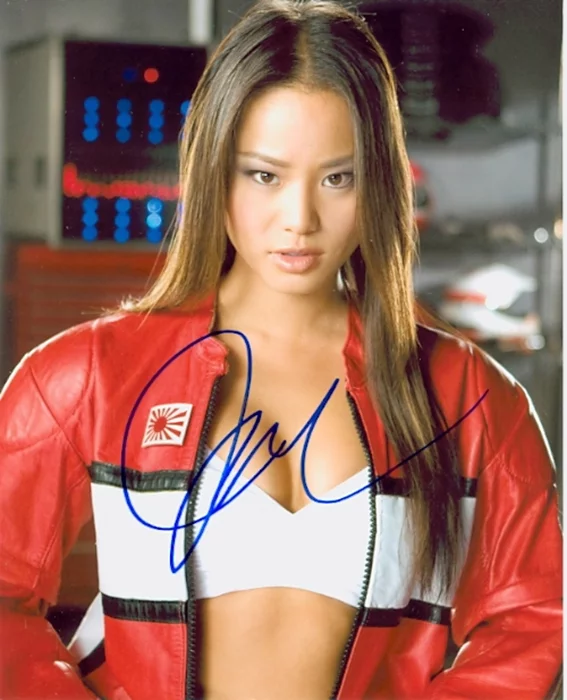 Jamie Chung autograph