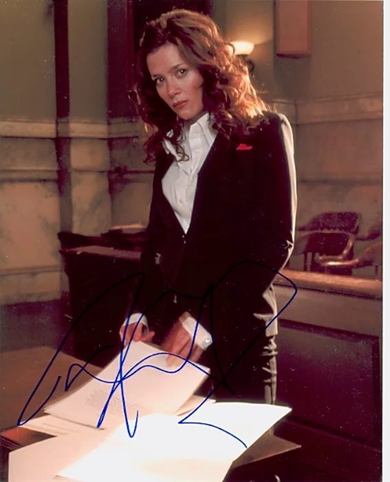 Anna Friel autograph