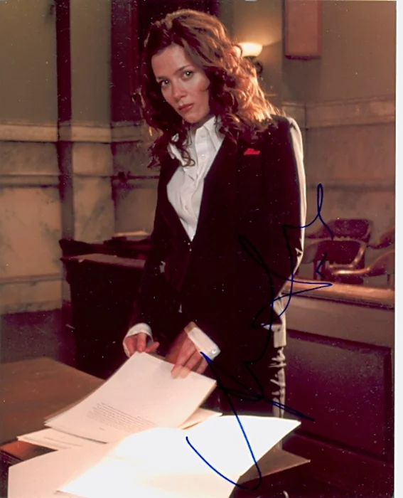 Anna Friel autograph