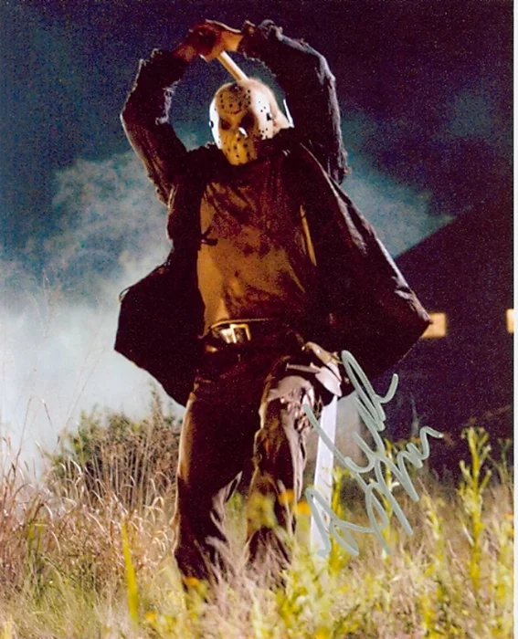 Derek Mears autograph