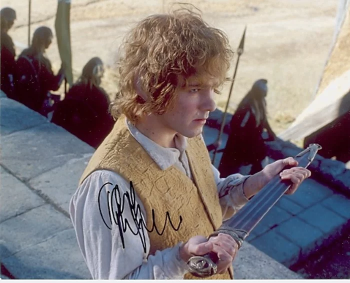 Dominic Monaghan autograph