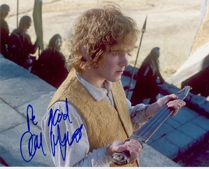 Dominic Monaghan autograph