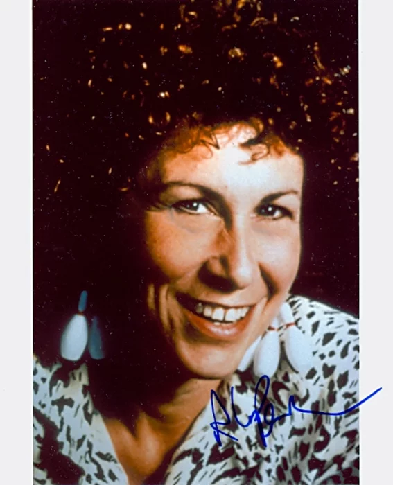 Rhea Perlman autograph