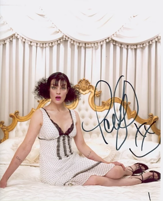 Pauley Perrette autograph