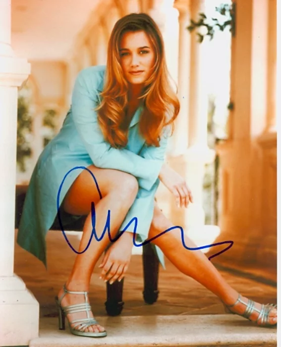Christine Taylor autograph