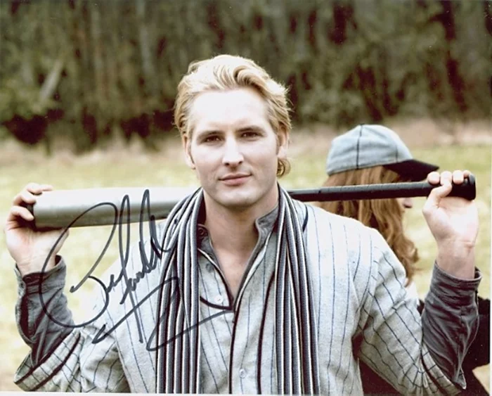 Peter Facinelli autograph