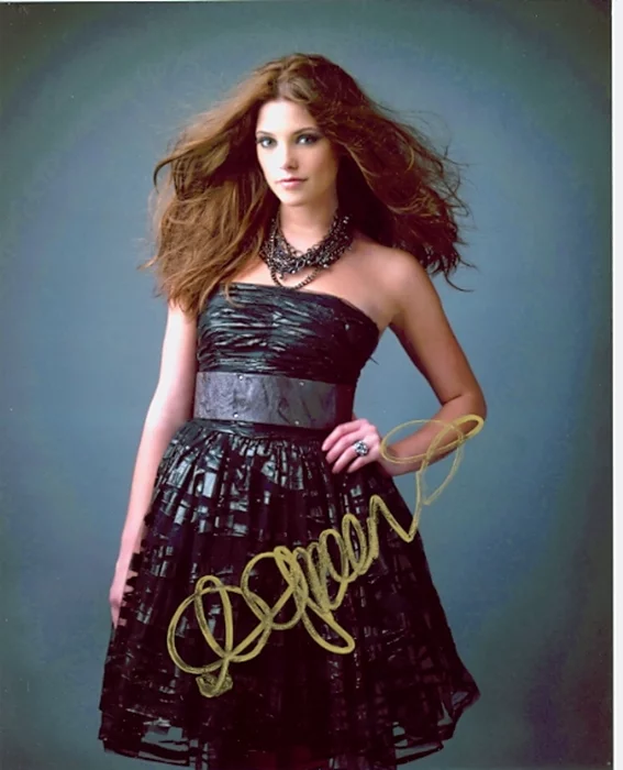 Ashley Greene autograph