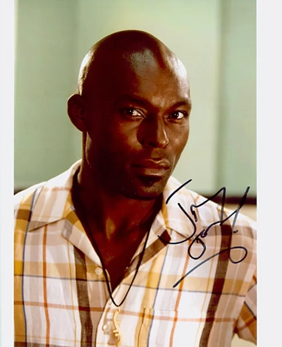 Jimmy Jean-Louis autograph