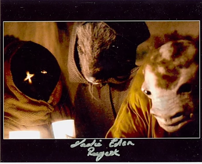 Sadie Eden autograph