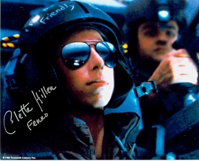 Colette Hiller autograph