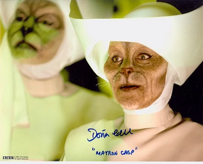 Dona Croll autograph