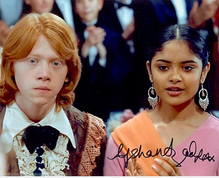 Afshan Azad autograph