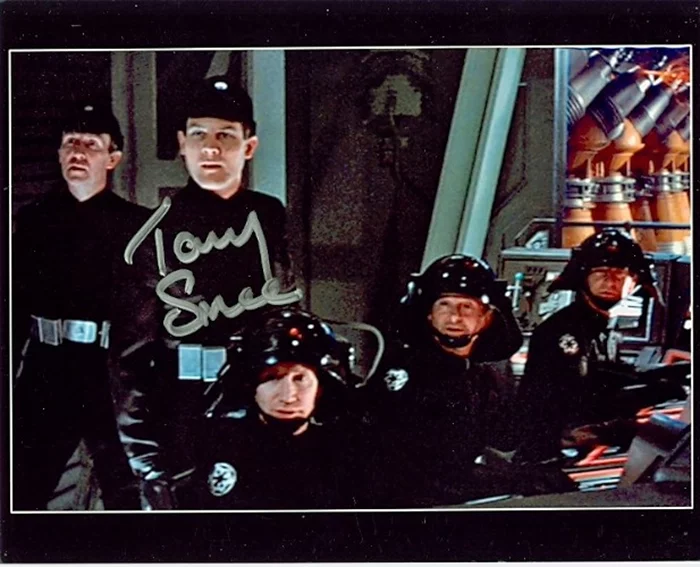Tony Smee autograph