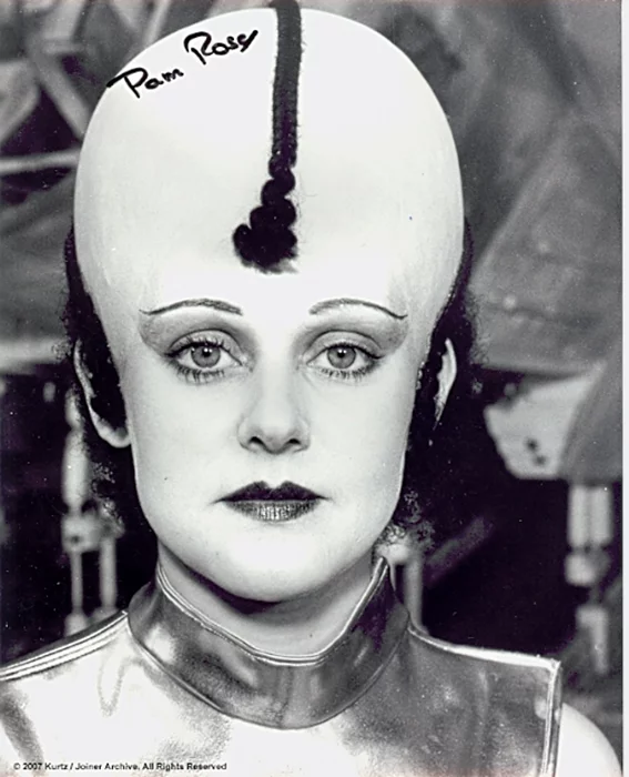 Pam Rose autograph