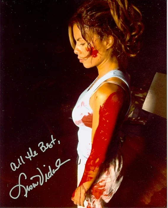 Lisa Vidal autograph