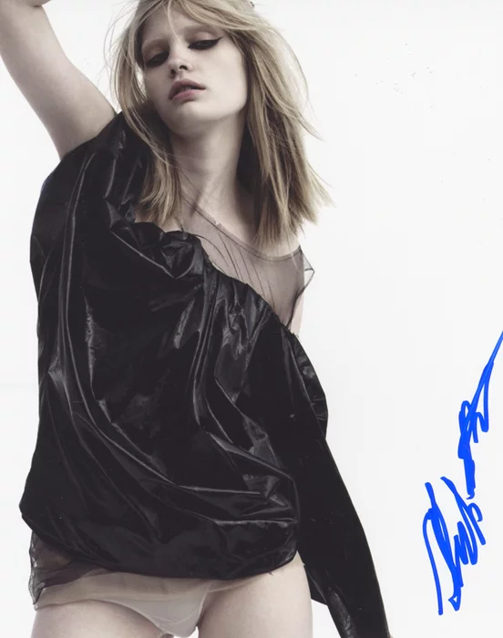 Heidi Mount autograph