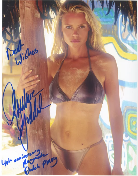 Anna Marie Goddard autograph