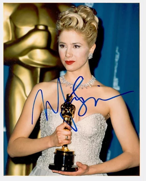 Mira Sorvino autograph