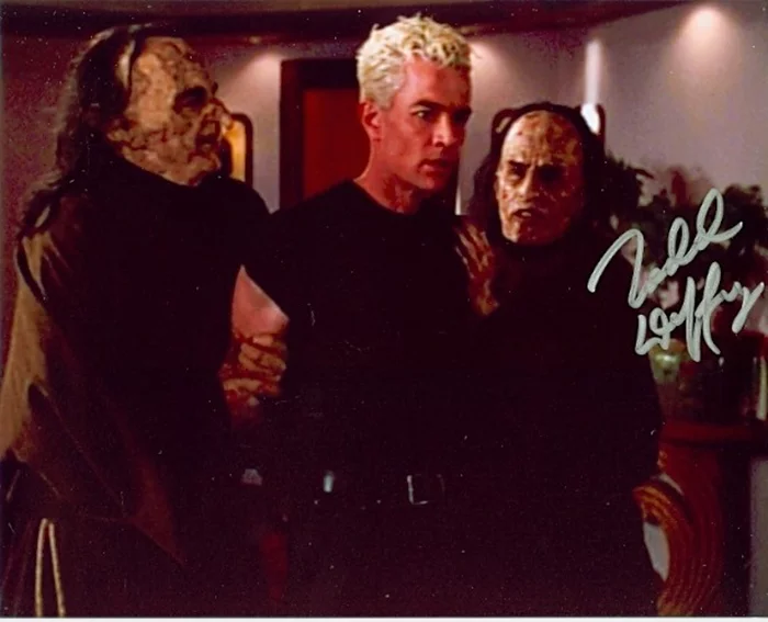 Todd Duffey autograph