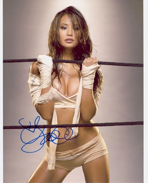 Jamie Chung autograph