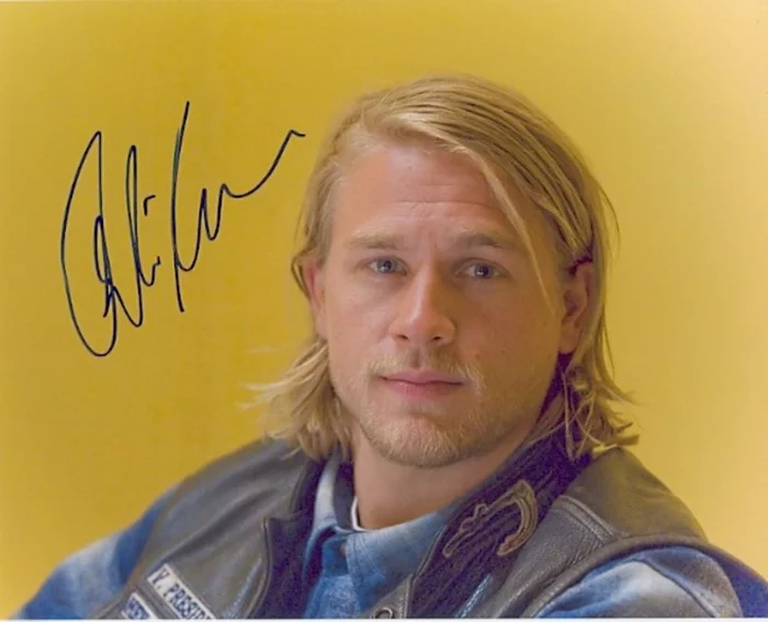 Charlie Hunnam autograph