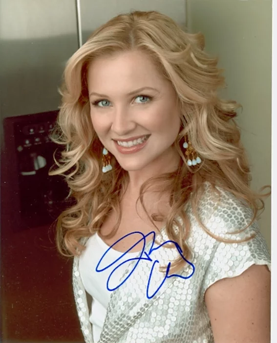 Jessica Capshaw autograph