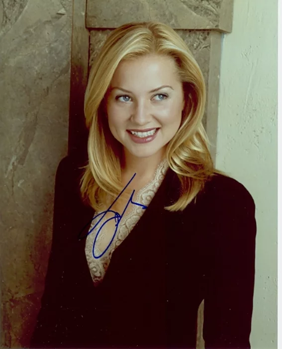 Jessica Capshaw autograph