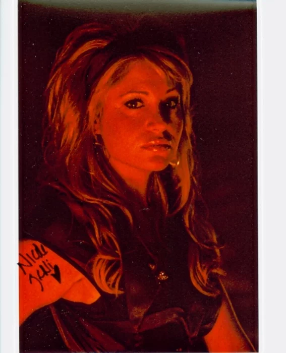 Nicole Zeoli autograph