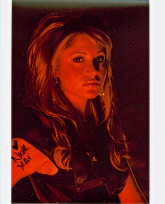 Nicole Zeoli autograph