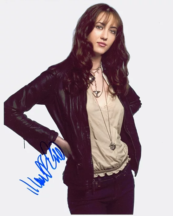 Madeline Zima autograph