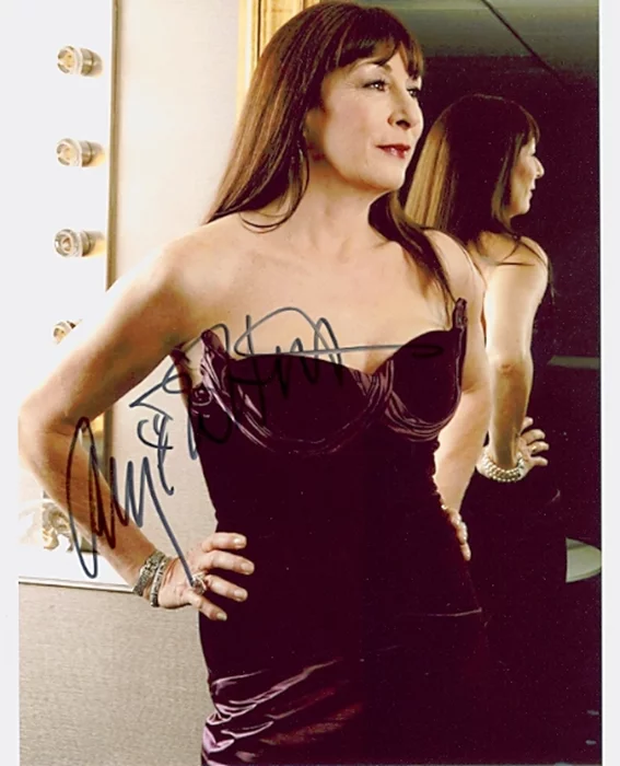 Anjelica Huston autograph