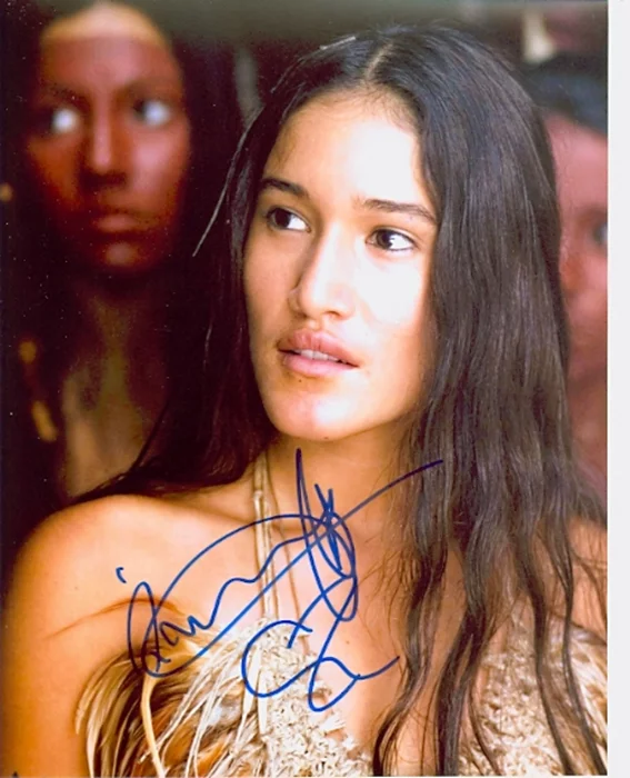Q'Orianka Kilcher autograph