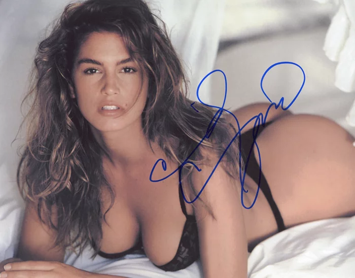 Cindy Crawford autograph