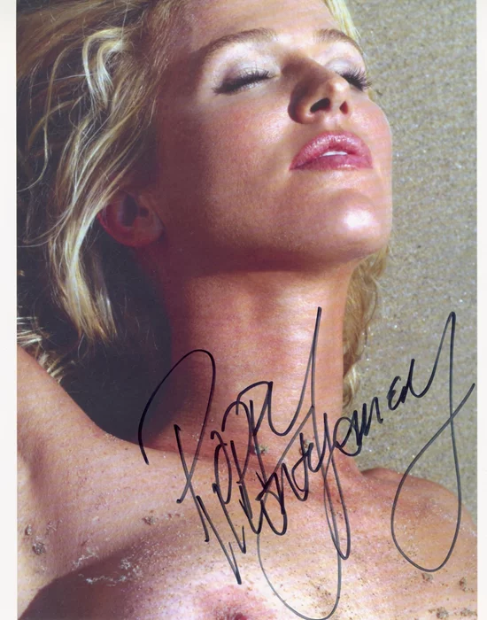 Poppy Montgomery autograph