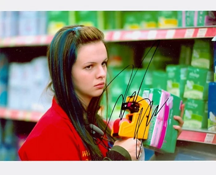 Amber Tamblyn autograph