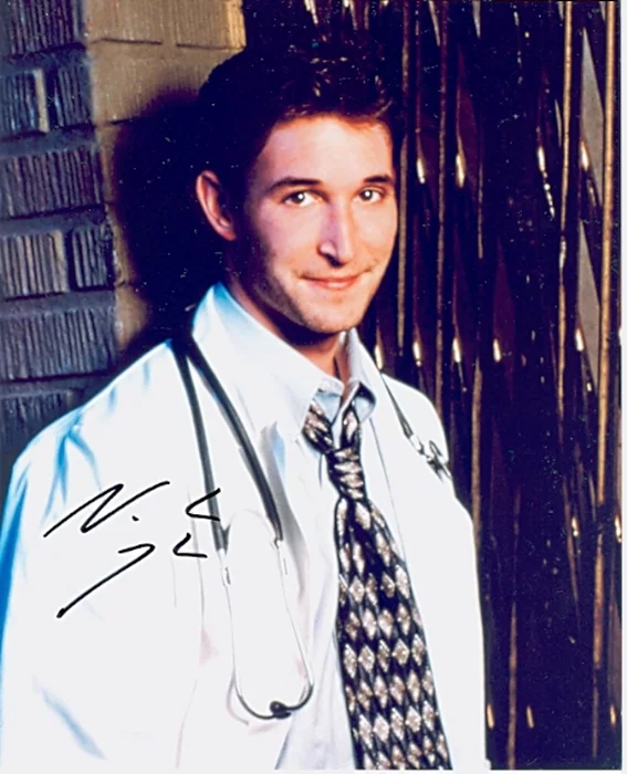 Noah Wyle autograph