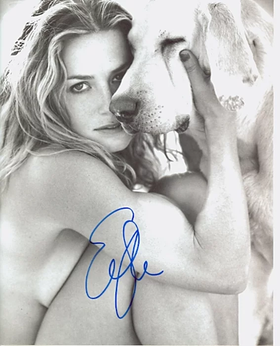 Elisabeth Shue autograph