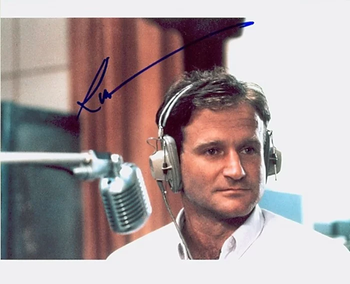 Robin Williams autograph