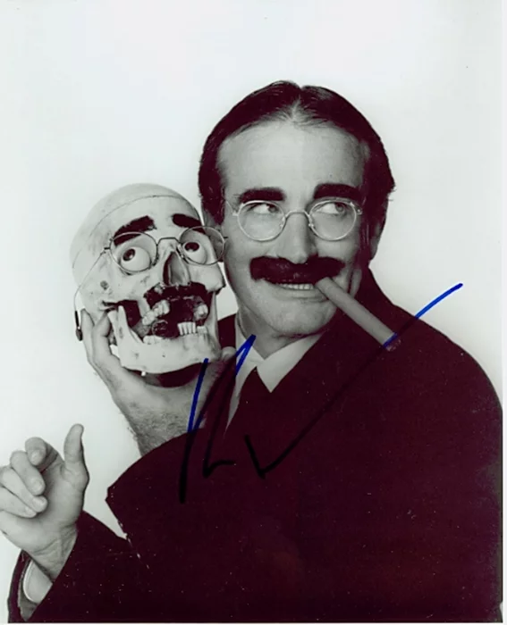 Robin Williams autograph