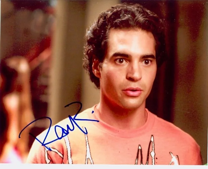 Ramon Rodriguez autograph