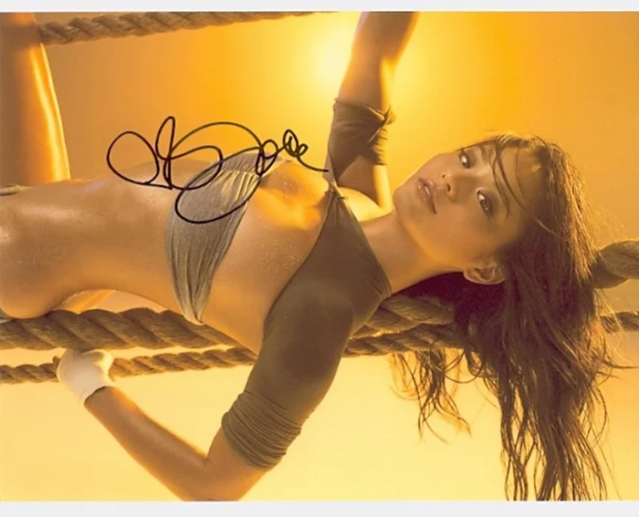 Jamie Chung autograph