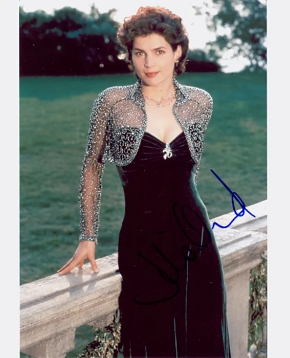 Julia Ormond autograph