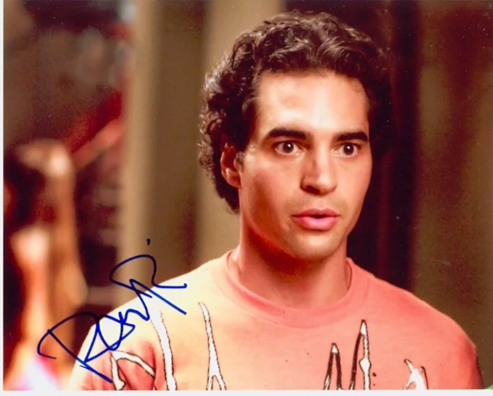 Ramon Rodriguez autograph