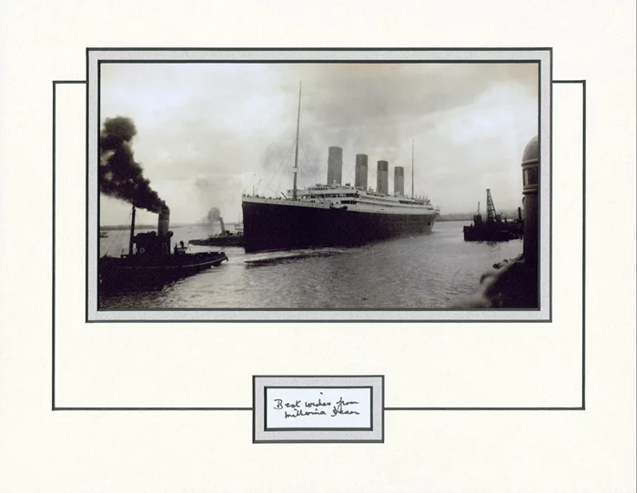 Millvina Dean autograph