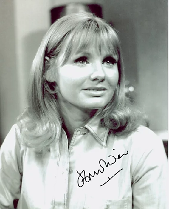 Jennie Linden autograph
