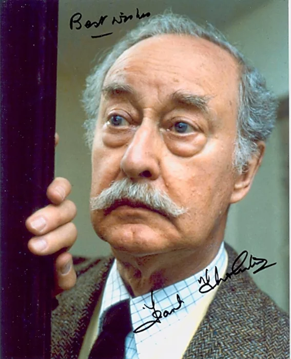 Frank Thornton autograph