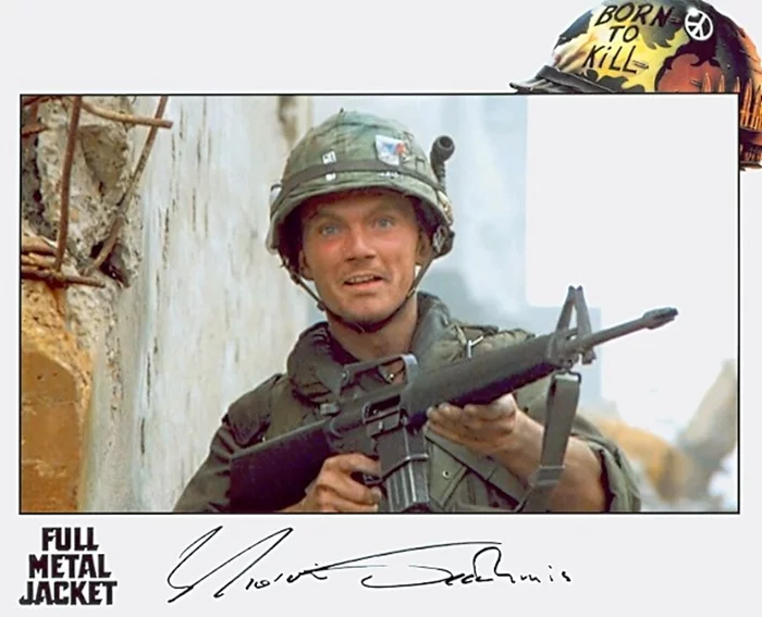 Kieron Jecchinis autograph